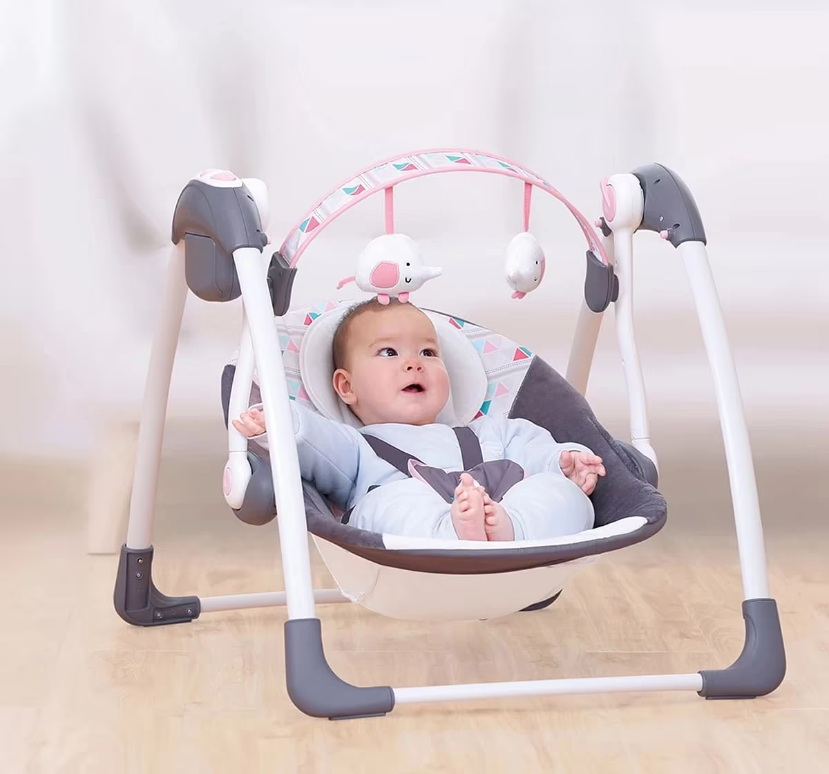 Mastela Deluxe Portable Swing - (Pink)