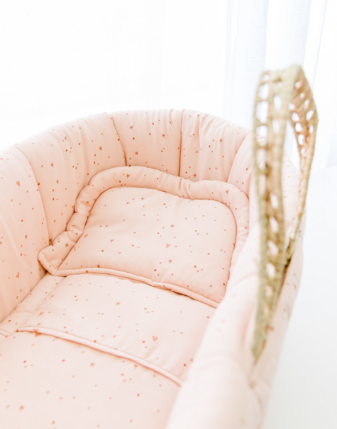 Gloop! Moses Basket Pink Sparkle (0-6 months)